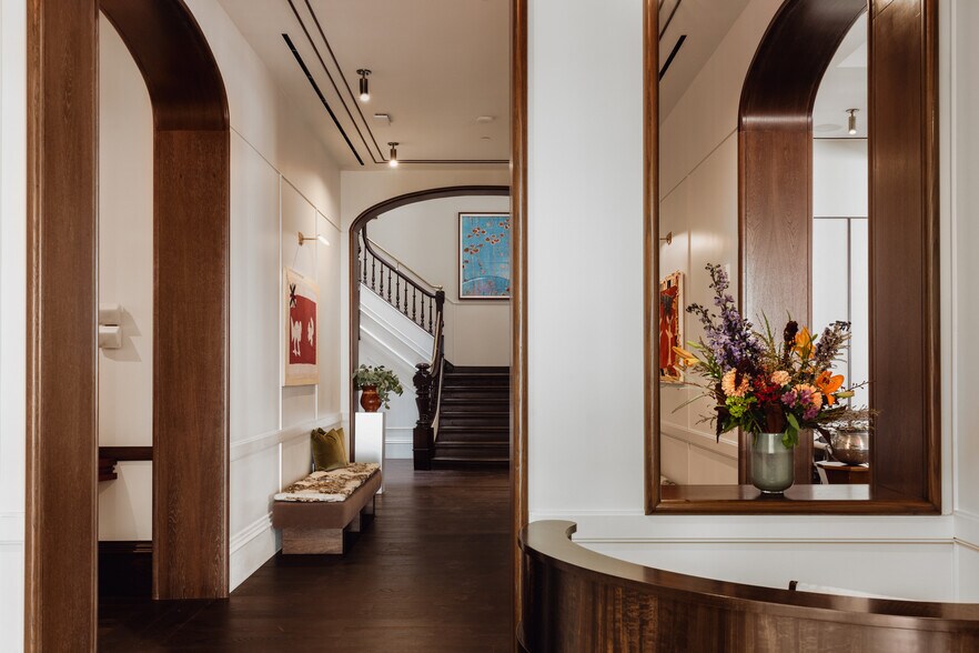 More Photos Of 1 Hanover Sq, New York Office For Lease