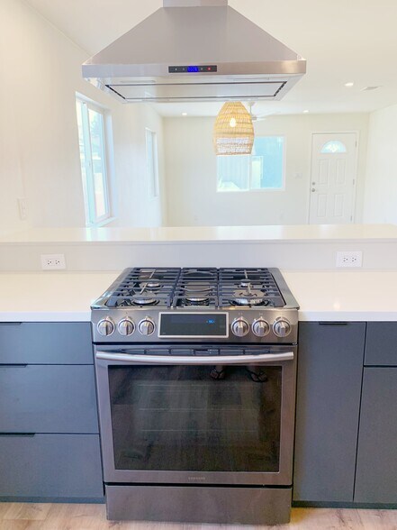 More Photos Of 11835 Gale Ave, Hawthorne Multifamily For Sale