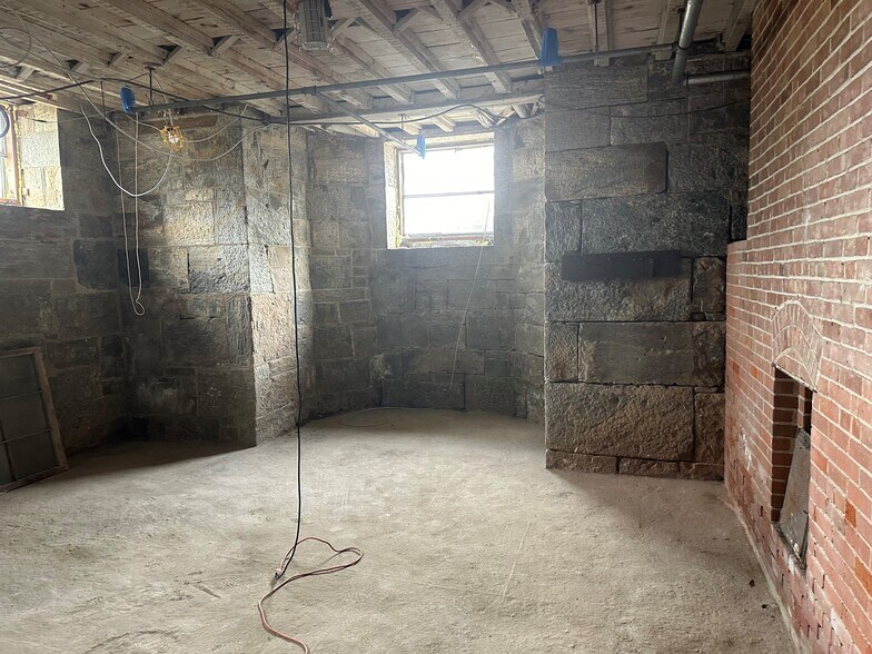 More Photos Of 370 Underhill Ave, Yorktown Heights Specialty For Lease