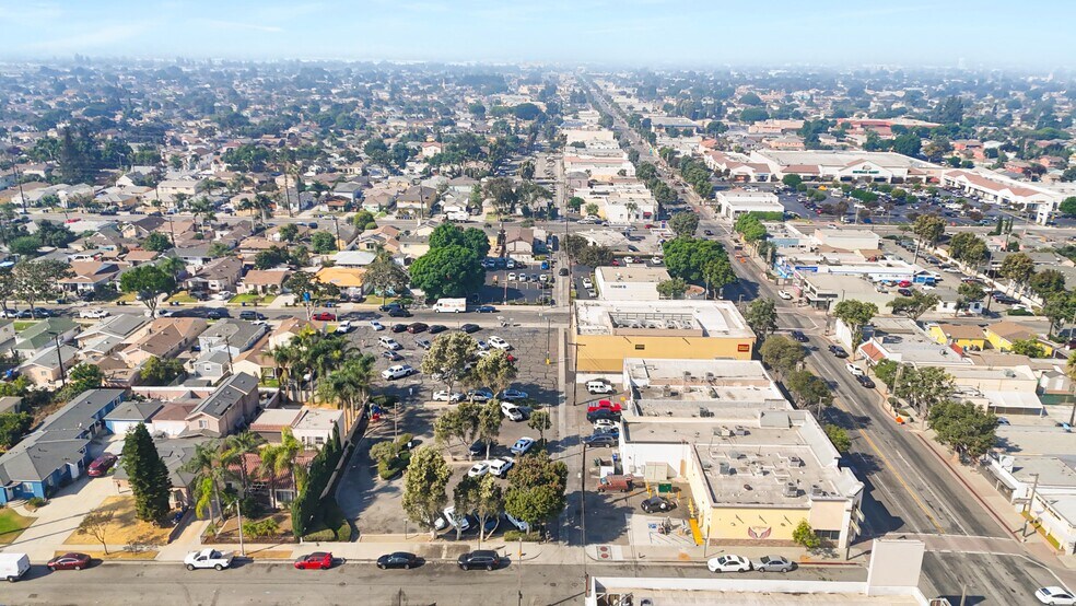 More Photos Of 4332 Tweedy Blvd, South Gate Storefront Retail Office For Lease