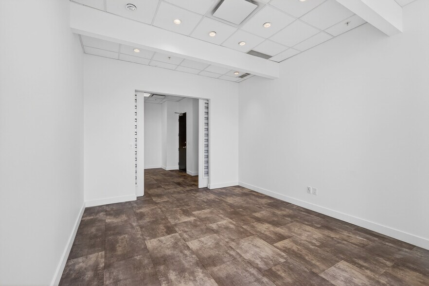 More Photos Of 888 4th Ave SW, Calgary Office For Sale