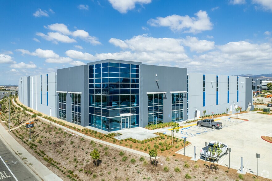 More Photos Of 4 Sterling, Irvine Unknown For Lease