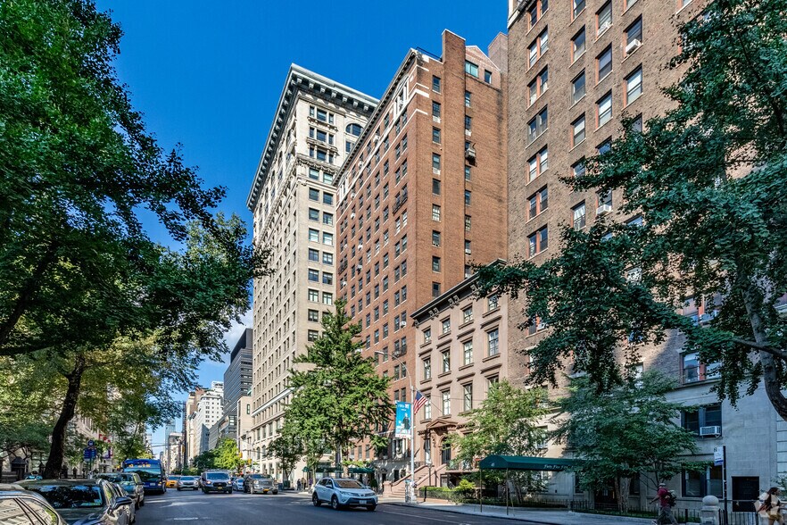 More Photos Of 51 Fifth Ave, New York Apartments For Sale