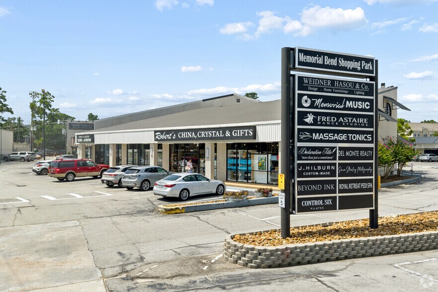 More Photos Of 12649 Memorial Dr, Houston Storefront Retail Office For Lease