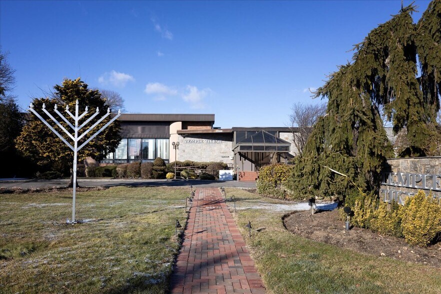 More Photos Of 3315 Hillside Ave, New Hyde Park Religious Facility For Sale