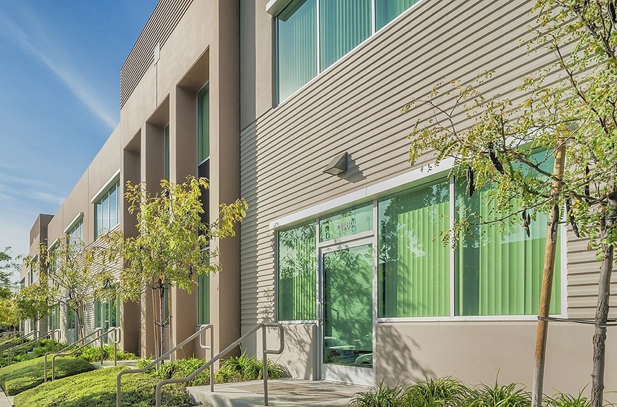 More Photos Of 603 N Parkcenter Dr, Santa Ana Unknown For Lease