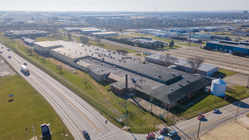 More Photos Of 1900 Pleasant St, Dekalb Manufacturing For Lease