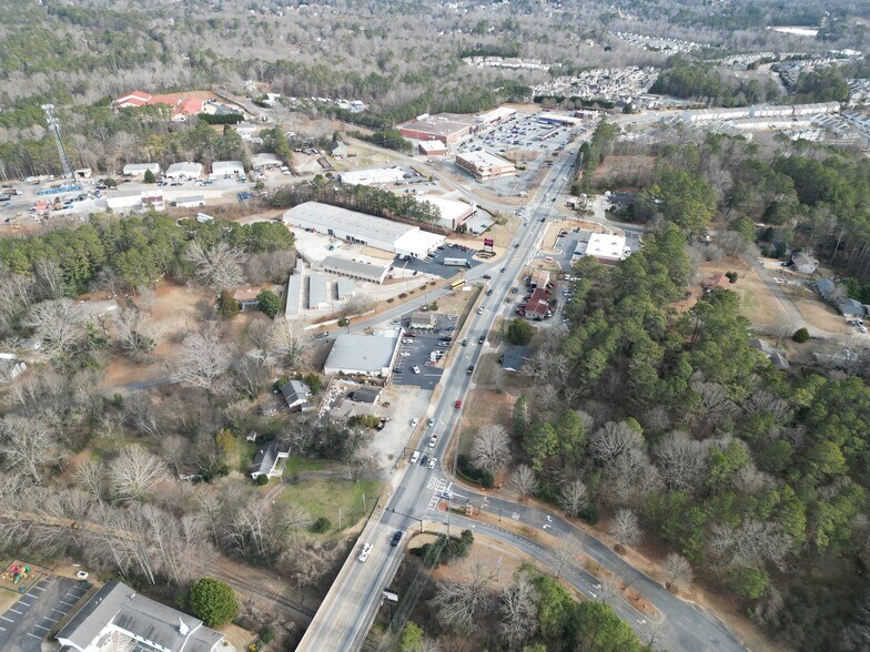 More Photos Of 2230 Palm St, Canton Freestanding For Lease