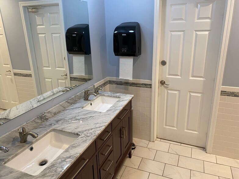 More Photos Of 2101 Mount Read Blvd, Rochester Warehouse For Sale