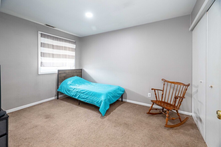More Photos Of 3 E Division St, Remington Apartments For Sale