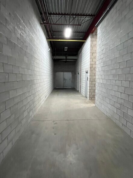 More Photos Of 161 Bartley Dr, Toronto Manufacturing For Lease