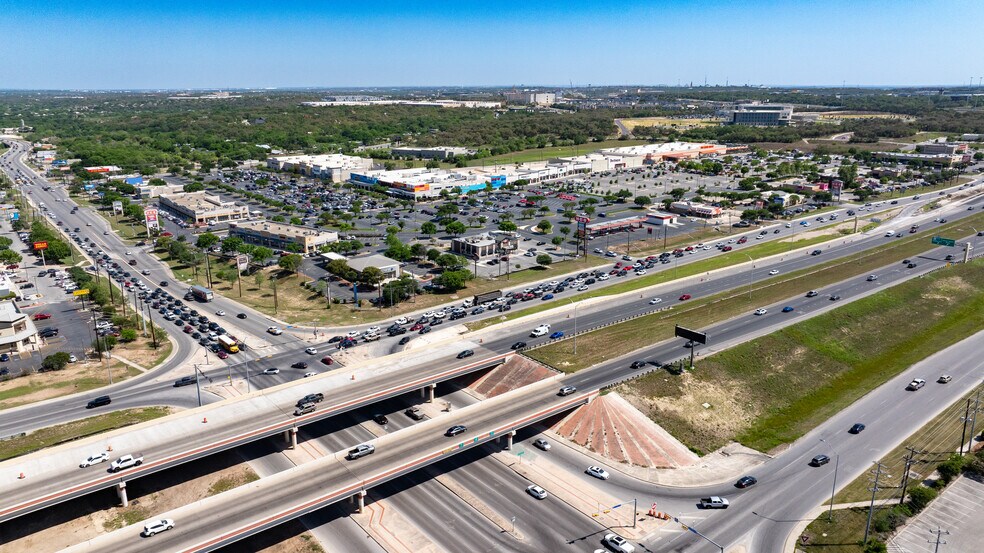 More Photos Of 10624-10628 Culebra Rd, San Antonio Unknown For Lease