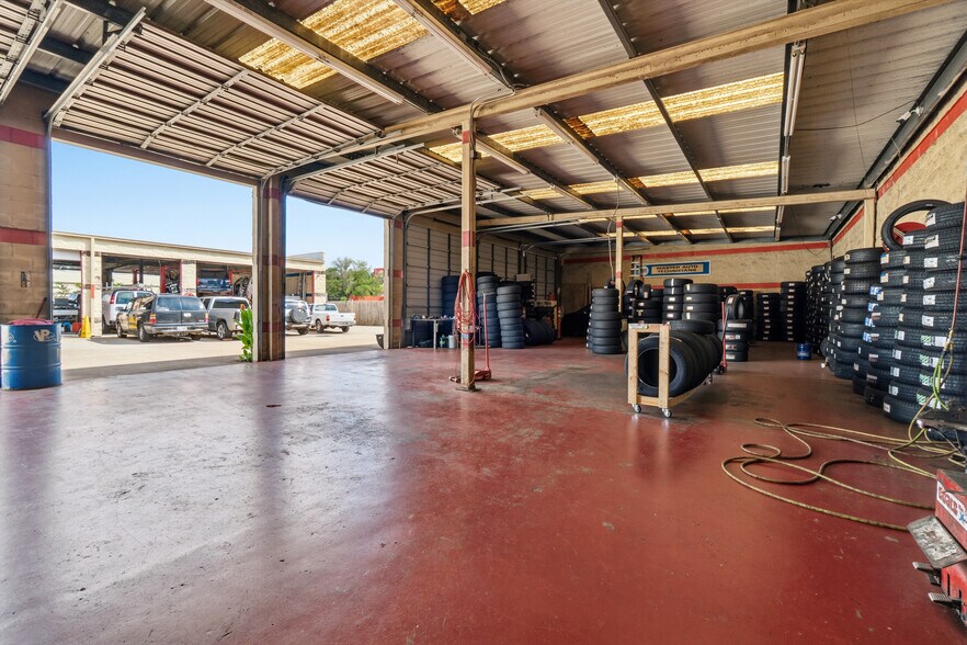 More Photos Of 3211 Fm-1960 Rd, Houston Carwash For Sale