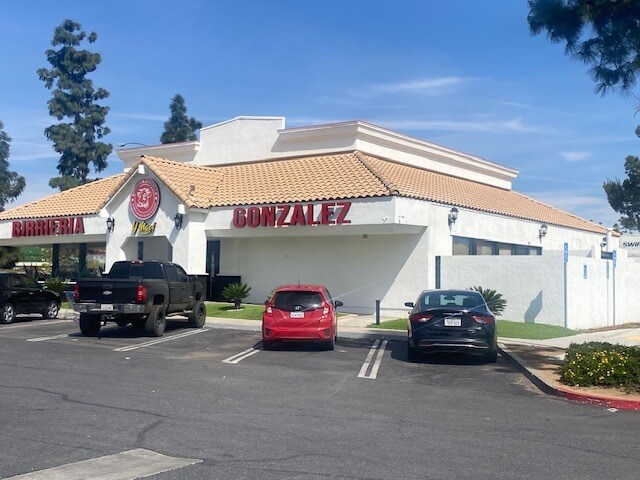 More Photos Of 8800 Limonite Ave, Jurupa Valley Restaurant For Sale