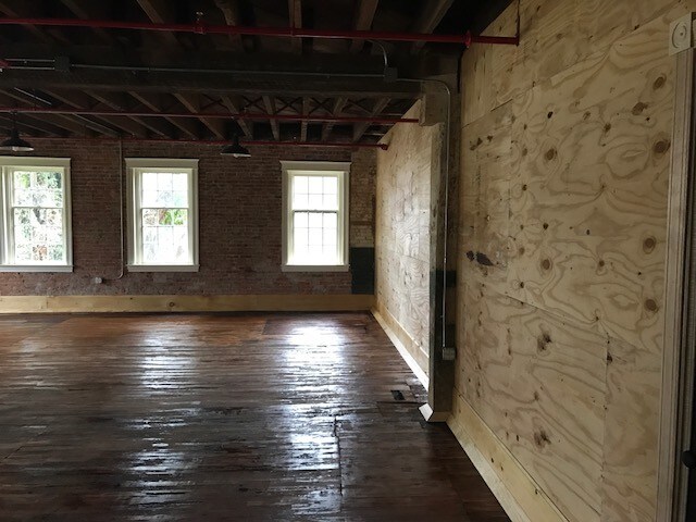More Photos Of 686-688 Pennsylvania Ave, Hagerstown Flex For Sale