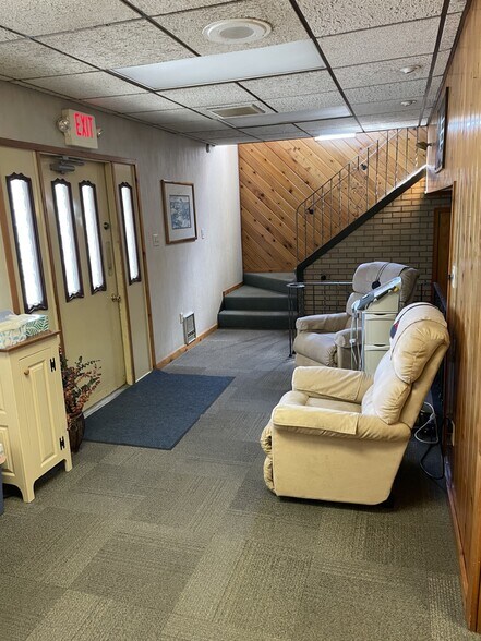 More Photos Of 207 Richland Ave, Dravosburg Office Residential For Sale