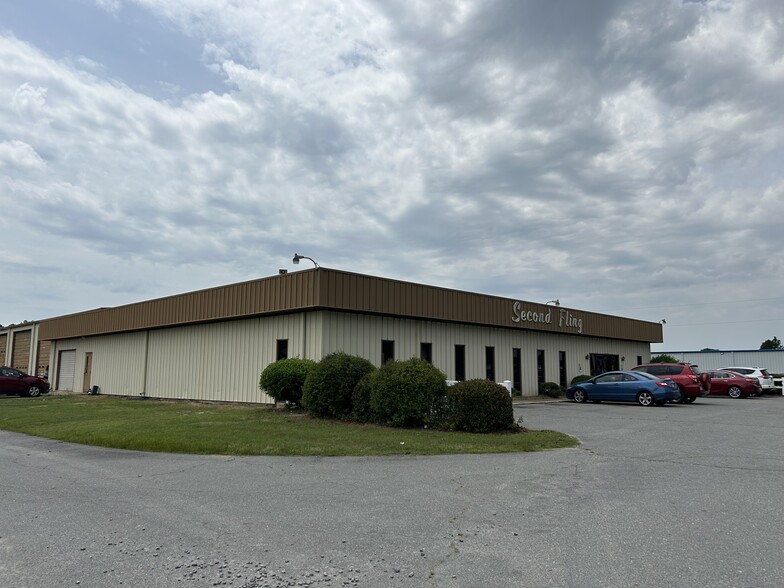 Primary Photo Of 2467 US Highway 70 W, Goldsboro Flex For Sale