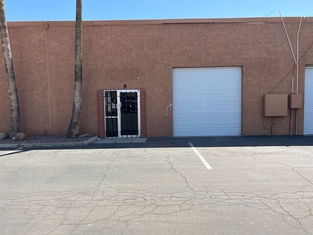 More Photos Of 3334 W McDowell Rd, Phoenix Warehouse For Lease