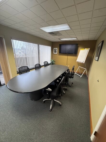More Photos Of 7086 Corporate Way, Dayton Office For Lease