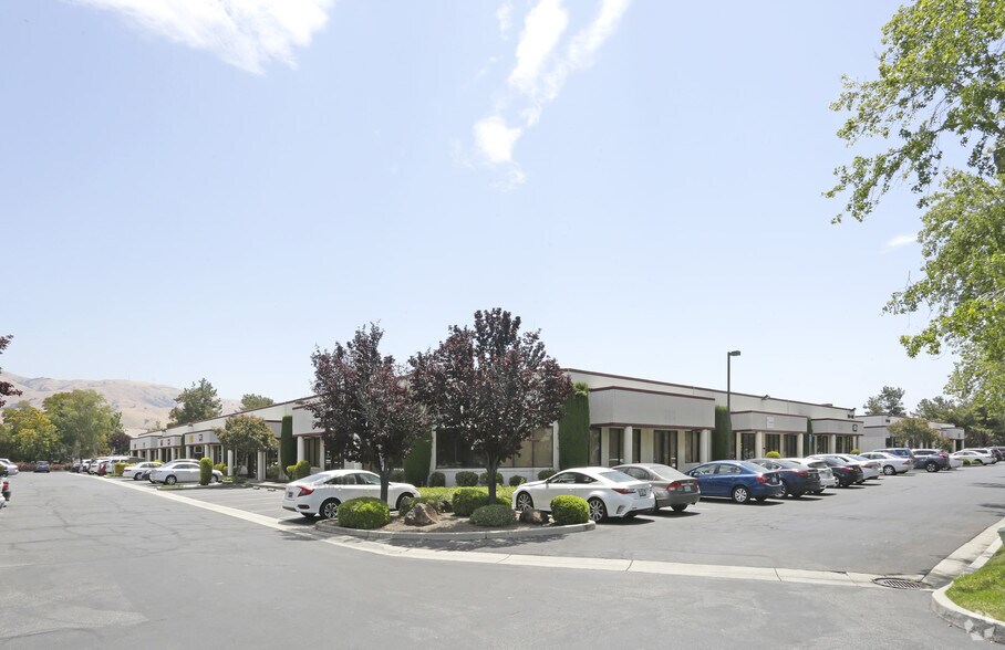 More Photos Of 46560 Fremont Blvd, Fremont Warehouse For Sale