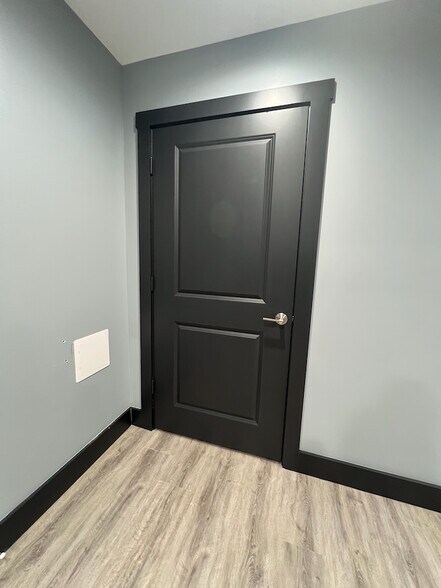 More Photos Of 8932 Moeller Dr, Harbor Springs Specialty For Sale