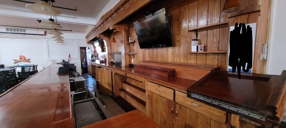 More Photos Of 8-10 E Hoosac St, Adams Restaurant For Sale