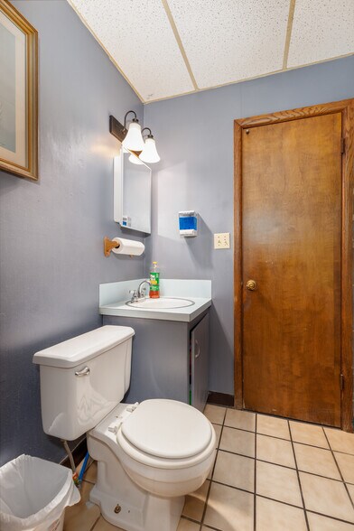 More Photos Of 1916 E St NW, Miami Medical For Sale