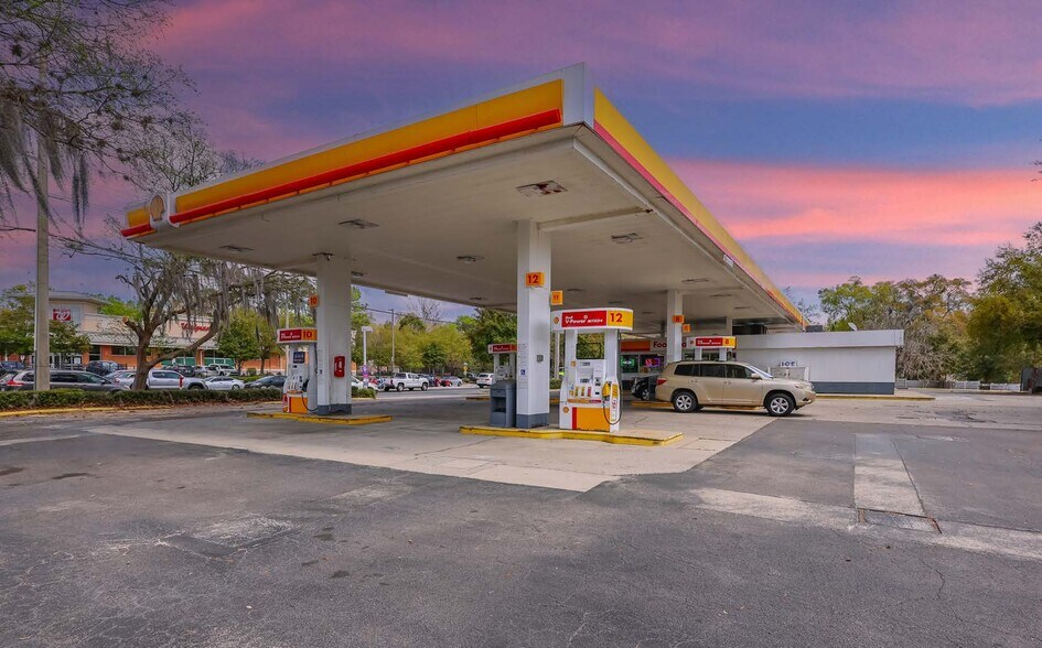 More Photos Of 3831 NW 13th St, Gainesville Service Station For Sale