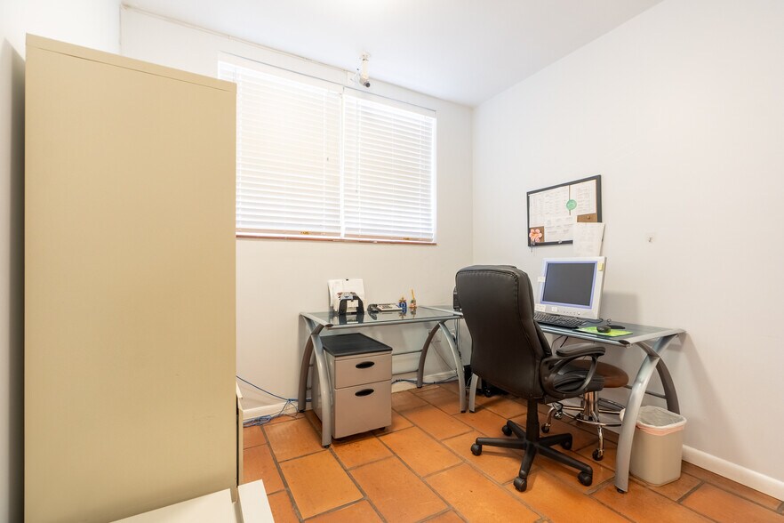 More Photos Of , Coral Gables Office For Sale