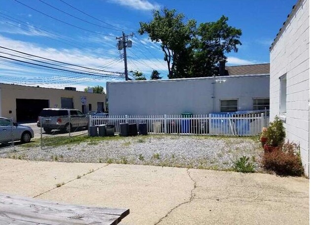 More Photos Of 3 Secatoag Ave, Port Washington Coworking Space