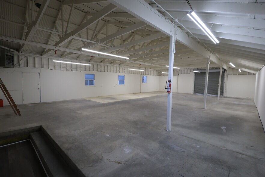More Photos Of 138 Sierra St, El Segundo Manufacturing For Lease