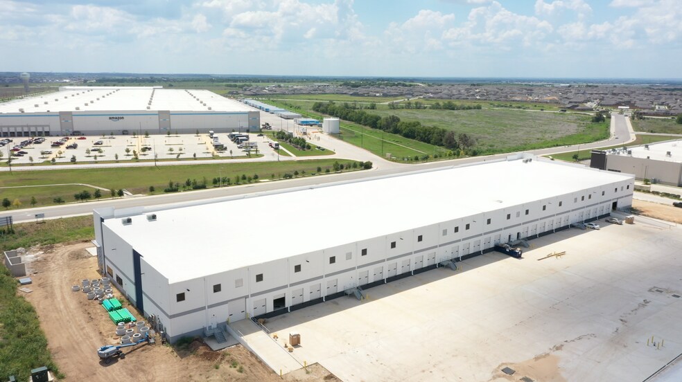 More Photos Of 1225 Fortuna Rd, San Marcos Unknown For Lease