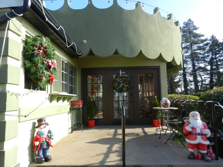 More Photos Of 3115 State Route 35, Hazlet Restaurant For Sale