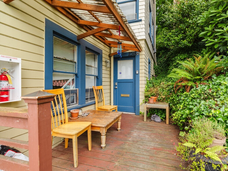 More Photos Of 2308-2326 SW Osage St, Portland Apartments For Sale