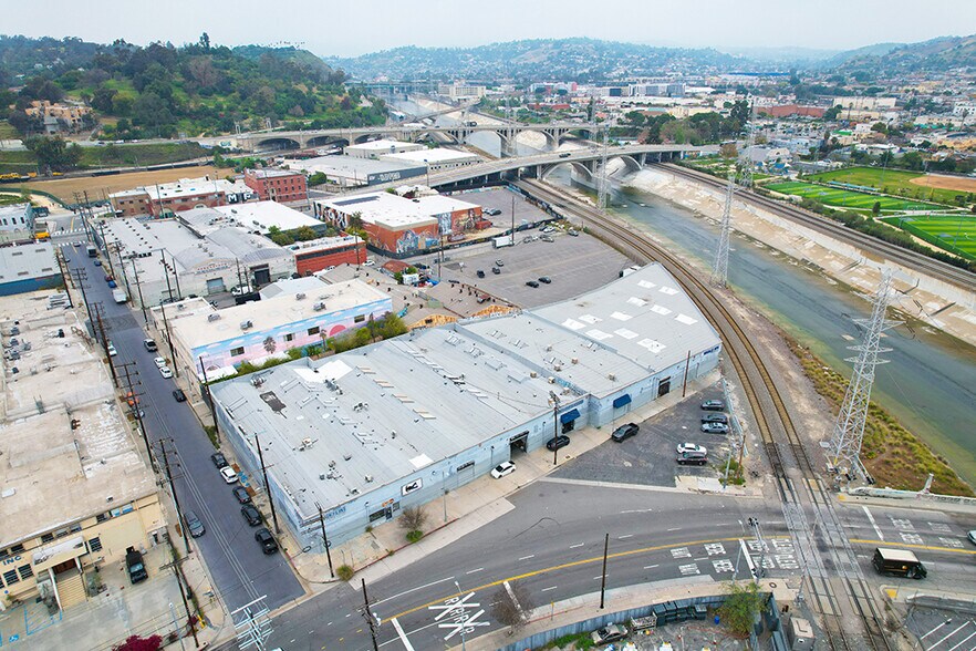 More Photos Of 1701-1721 N Main St, Los Angeles Industrial For Sale