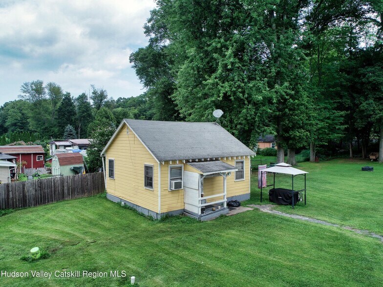 More Photos Of 181 Glenerie Blvd, Saugerties Apartments For Sale