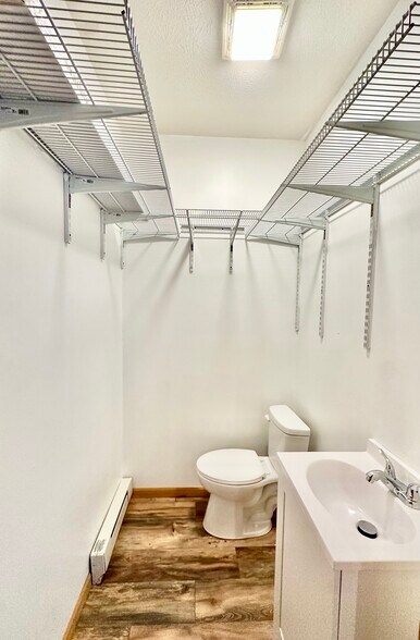 More Photos Of 214 4th St, Covington Office For Sale