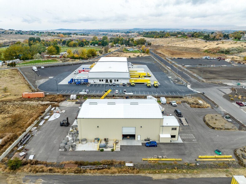 More Photos Of 1585 Dale Ave, Benton City Industrial For Lease