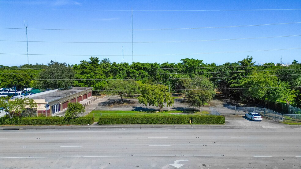 More Photos Of 3551 S State Road 7, West Park Freestanding For Lease