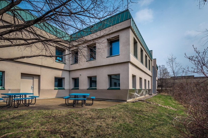 More Photos Of 9905 N 45th Ave, Plymouth Loft Creative Space For Sale