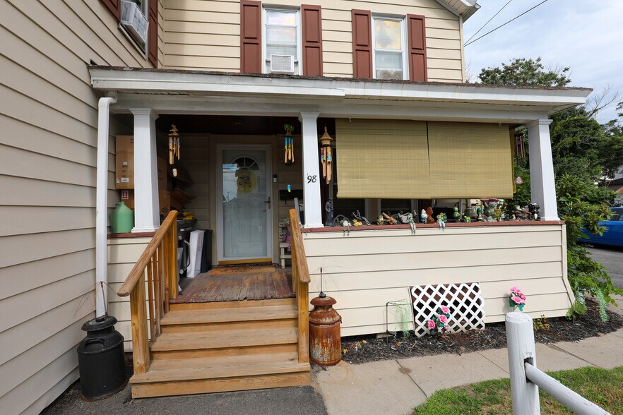 More Photos Of 98-100 Foxhall Ave, Kingston Storefront Retail Residential For Sale