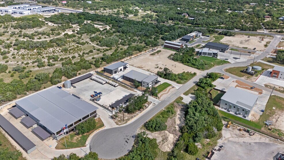 More Photos Of 39 Truss Dr, Boerne Flex For Sale