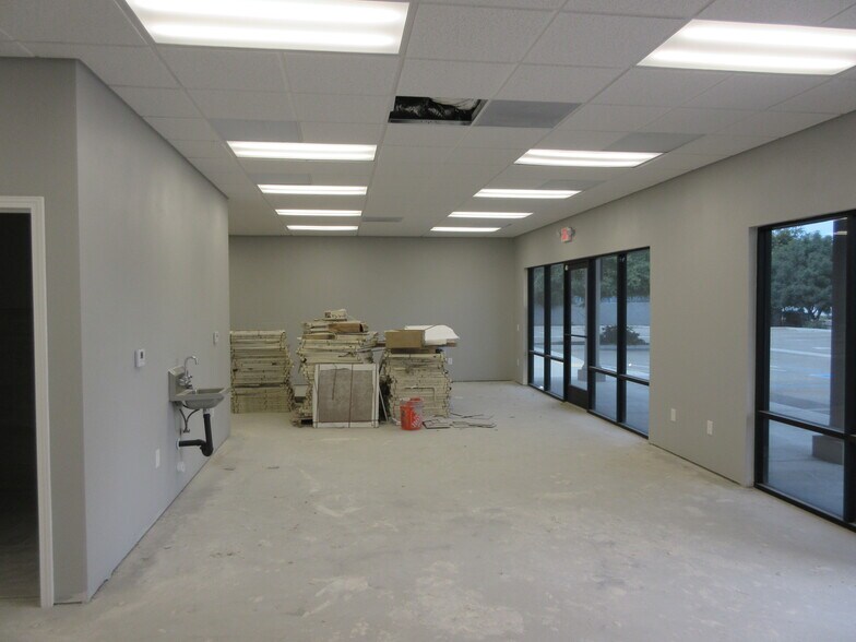 More Photos Of 5046 E Mono St, Fresno Office For Lease