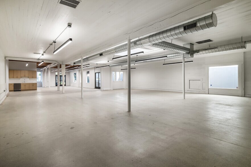 More Photos Of 343-345 Vermont St, San Francisco Light Distribution For Sale