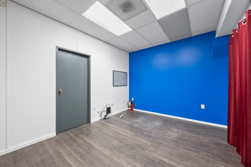 More Photos Of 141 Victoria st, Kamloops Office For Lease