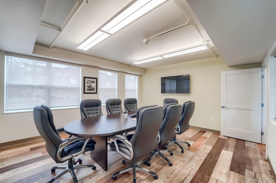 More Photos Of 2930 Broadway St, Boulder Office For Sale