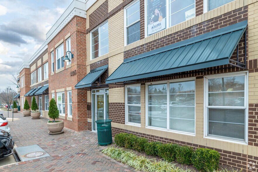 More Photos Of 44075 Pipeline Plz, Ashburn Loft Creative Space For Lease