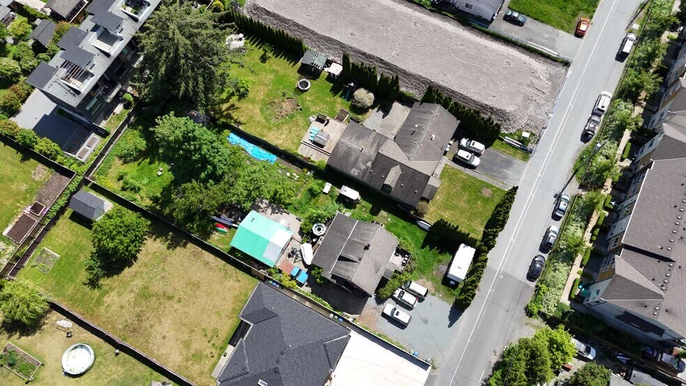 More Photos Of 1145 & 1155 Wilson Crescent, Squamish Land For Sale