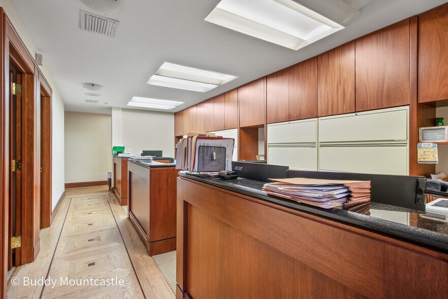More Photos Of 4551 Ponce De Leon Blvd, Coral Gables Medical For Lease