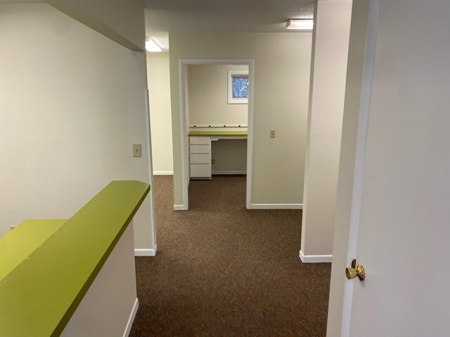 More Photos Of 228 Seventh St, Frankfort Office For Lease